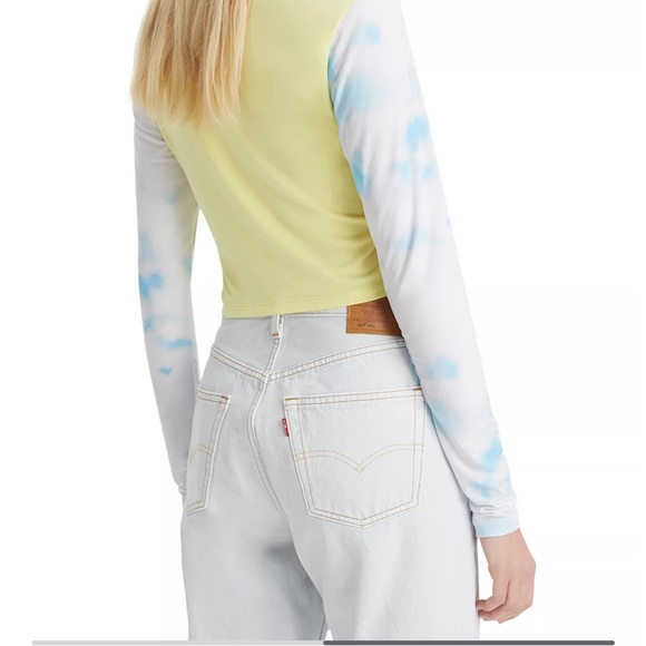 Levi's Tops - Levis Women's Graphic Second Skin Top Size L